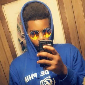 Meet your Posher, Zachary